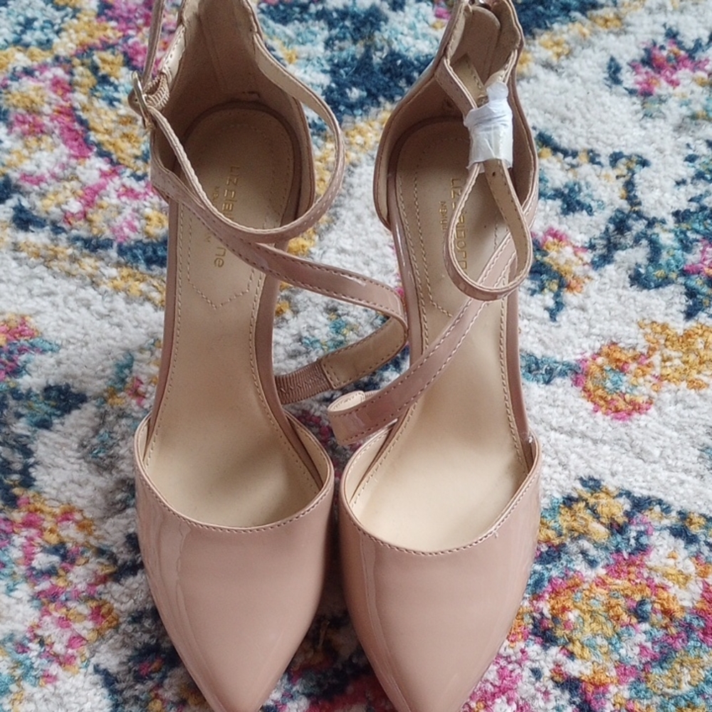 NWOT Liz Claiborne Nude Strappy Heels